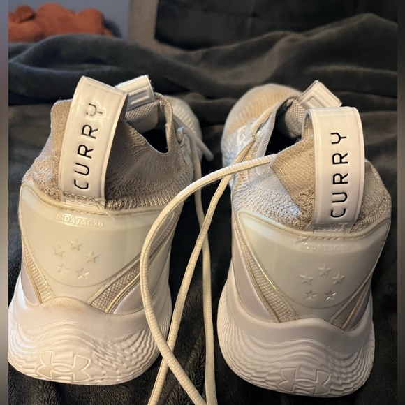 Under armour curry 8 “white iridescent” size 11.5 men’s - Picture 4 of 5